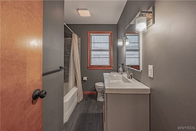 807 Maple Avenue, Niagara Falls, NY 14305