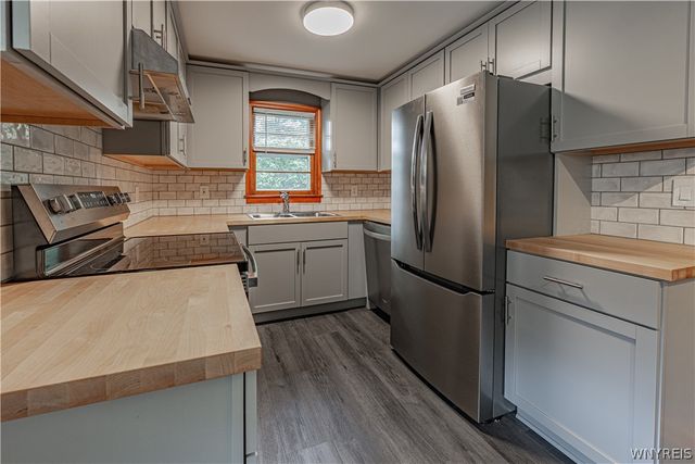 807 Maple Avenue, Niagara Falls, NY 14305