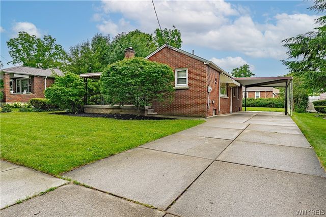 807 Maple Avenue, Niagara Falls, NY 14305