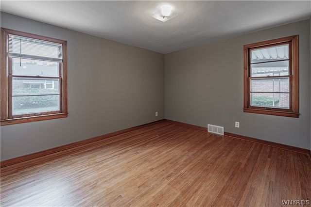 807 Maple Avenue, Niagara Falls, NY 14305