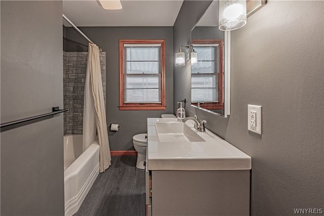 807 Maple Avenue, Niagara Falls, NY 14305