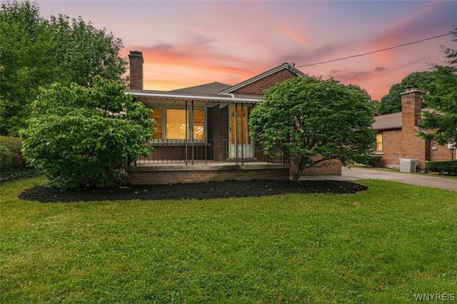 807 Maple Avenue, Niagara Falls, NY 14305
