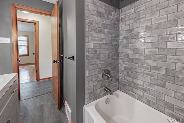 807 Maple Avenue, Niagara Falls, NY 14305