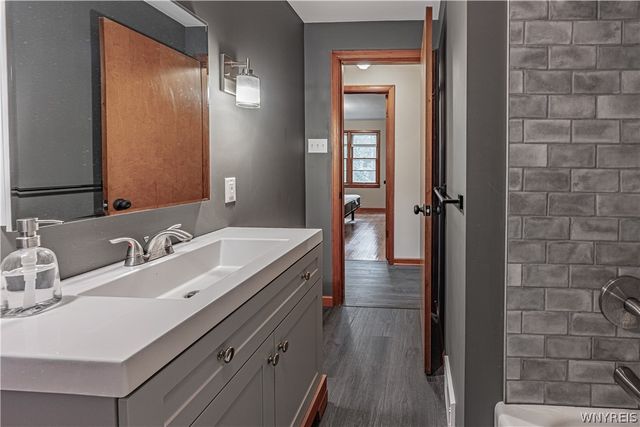 807 Maple Avenue, Niagara Falls, NY 14305