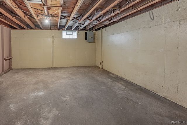 807 Maple Avenue, Niagara Falls, NY 14305
