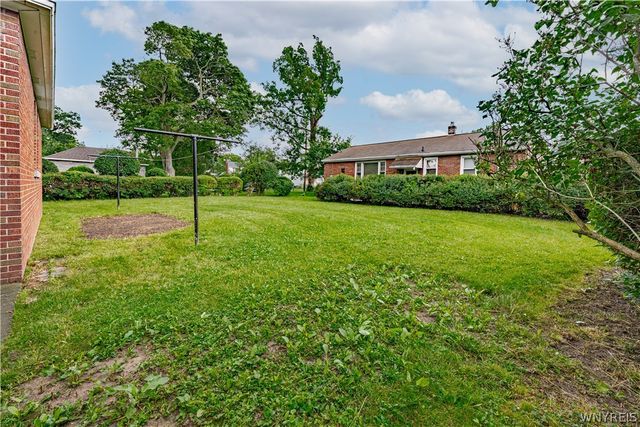 807 Maple Avenue, Niagara Falls, NY 14305