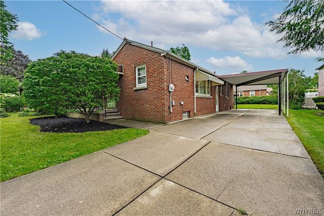 807 Maple Avenue, Niagara Falls, NY 14305