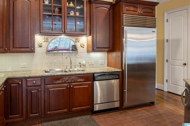 1 SQUIRES GLENN LANE, Leeds, AL 35094