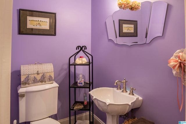 1 SQUIRES GLENN LANE, Leeds, AL 35094