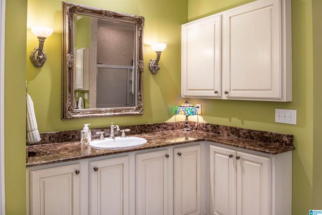 1 SQUIRES GLENN LANE, Leeds, AL 35094