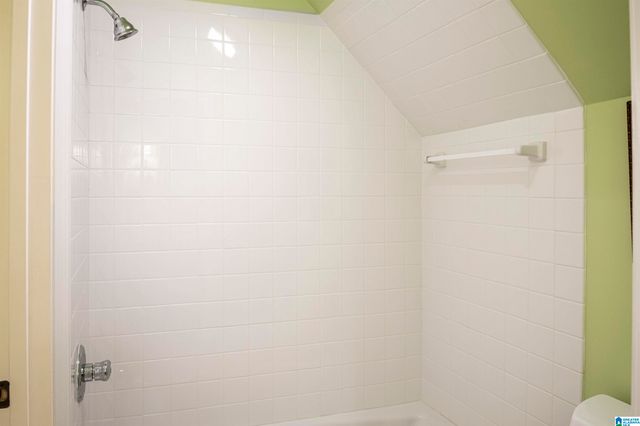 1 SQUIRES GLENN LANE, Leeds, AL 35094