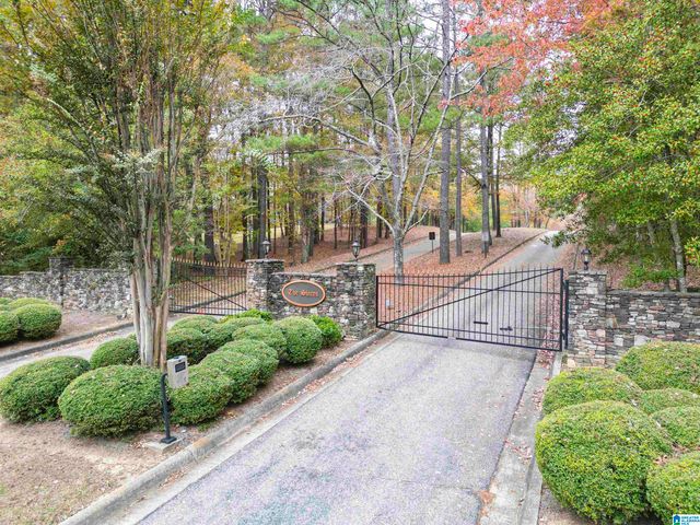 1 SQUIRES GLENN LANE, Leeds, AL 35094