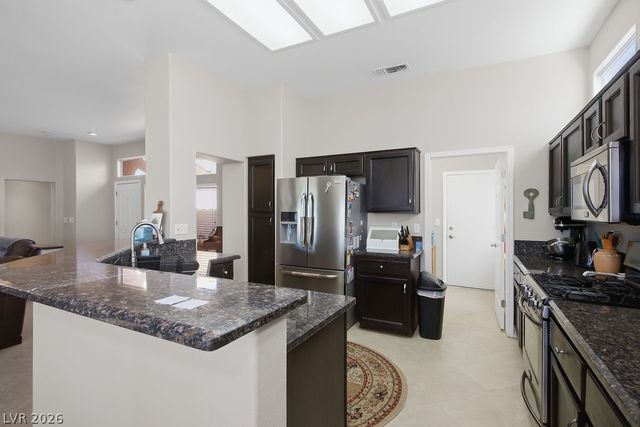 10428 Villa Ridge Drive, Las Vegas, NV 89134