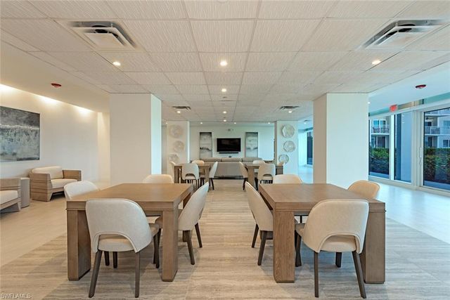 3443 GULF SHORE BLVD N # 214, Naples, FL 34103