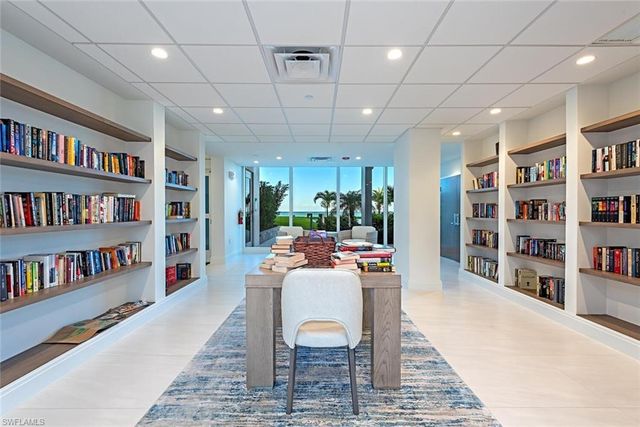 3443 GULF SHORE BLVD N # 214, Naples, FL 34103