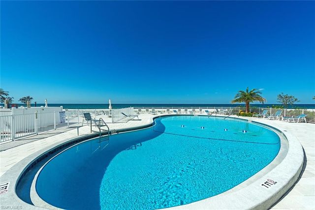 3443 GULF SHORE BLVD N # 214, Naples, FL 34103