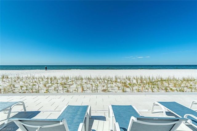 3443 GULF SHORE BLVD N # 214, Naples, FL 34103