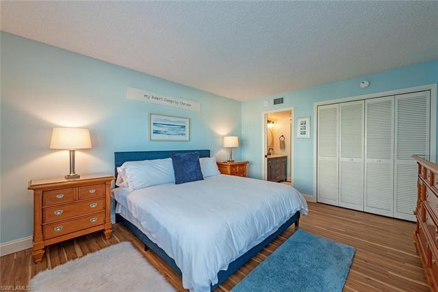 3443 GULF SHORE BLVD N # 214, Naples, FL 34103