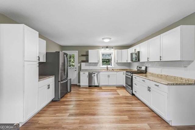 606 Echo Lane, Woodstock, GA 30189