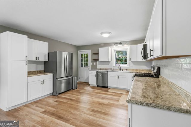 606 Echo Lane, Woodstock, GA 30189