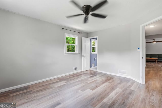 606 Echo Lane, Woodstock, GA 30189