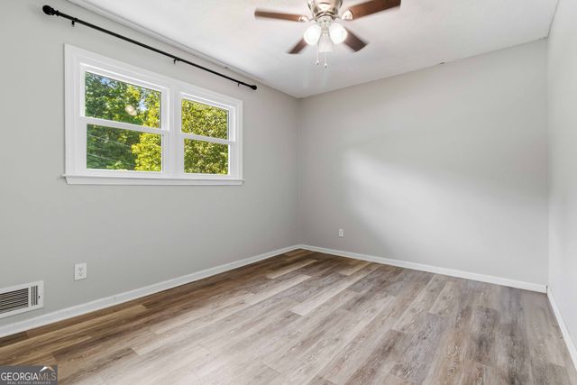 606 Echo Lane, Woodstock, GA 30189