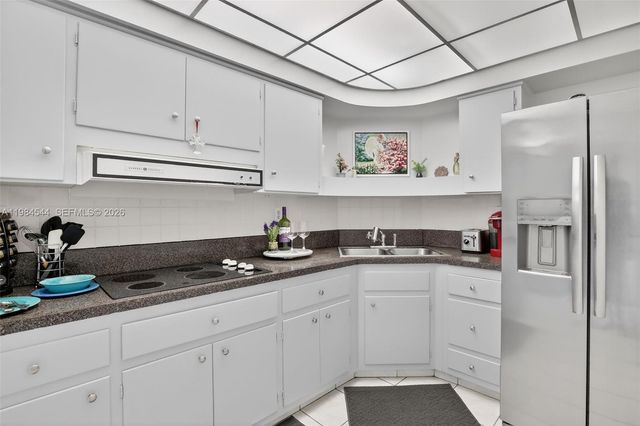 3233 NE 34th Street 1207, Fort Lauderdale, FL 33308