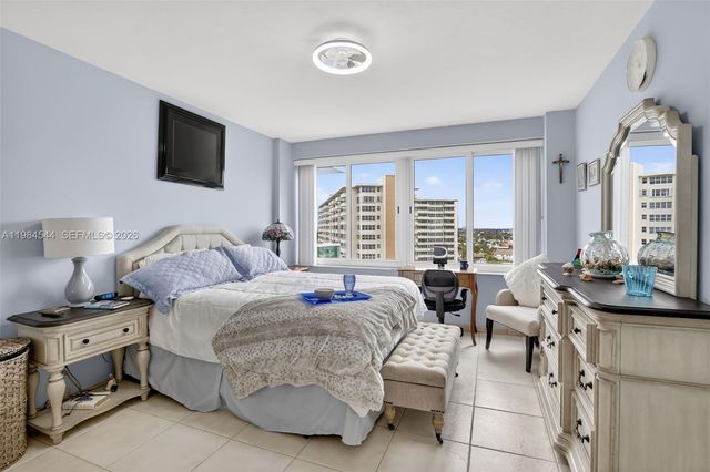 3233 NE 34th Street 1207, Fort Lauderdale, FL 33308