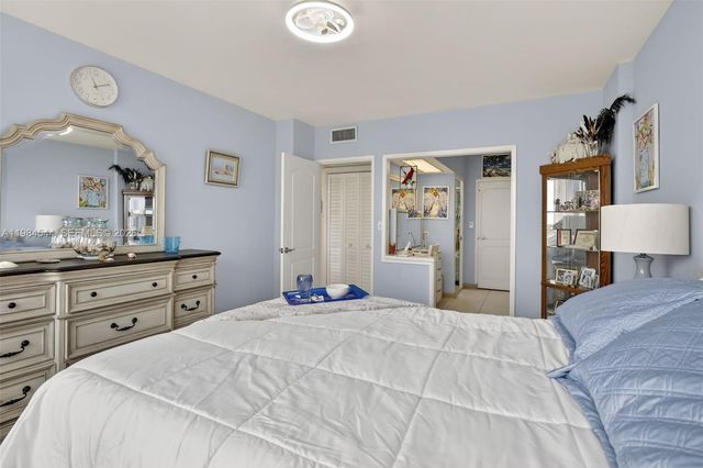 3233 NE 34th Street 1207, Fort Lauderdale, FL 33308