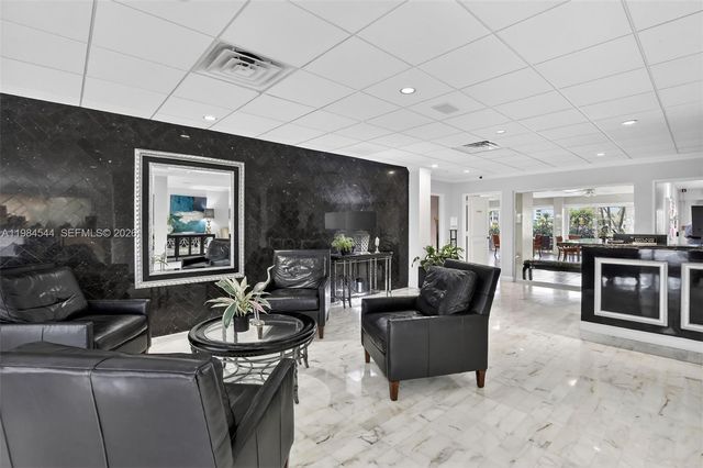 3233 NE 34th Street 1207, Fort Lauderdale, FL 33308
