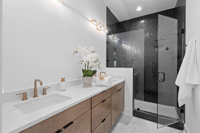 602 Southgate Avenue A, Nashville, TN 37203