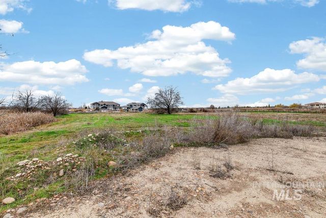 7549 N Stonebriar Ln, Meridian, ID 83646