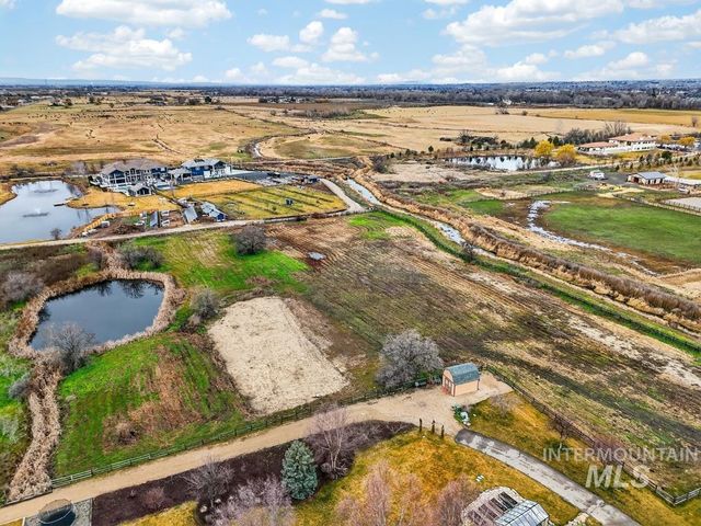 7549 N Stonebriar Ln, Meridian, ID 83646