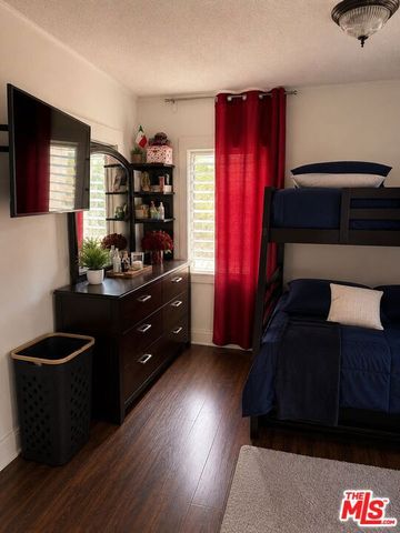 213 W 83rd Street, Los Angeles, CA 90003