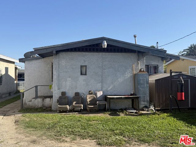 213 W 83rd Street, Los Angeles, CA 90003