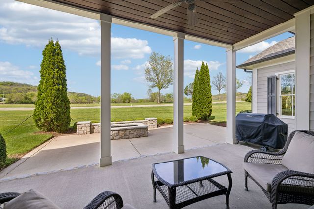 6033 Native Pony Trl, College Grove, TN 37046