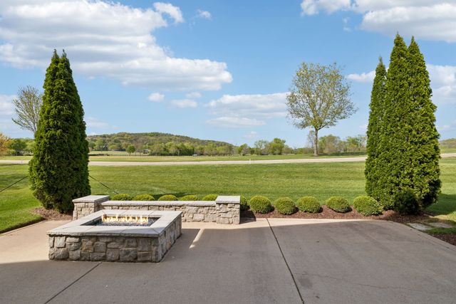 6033 Native Pony Trl, College Grove, TN 37046