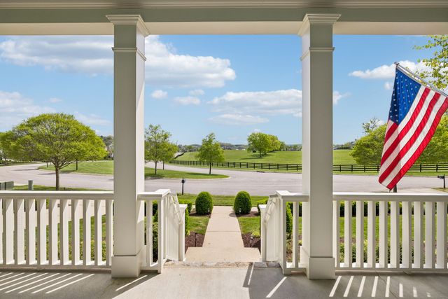 6033 Native Pony Trl, College Grove, TN 37046