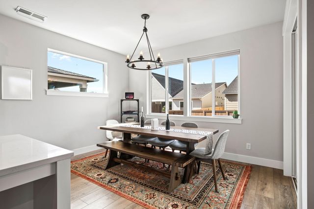 3010 NE Nipper Drive, Bend, OR 97701