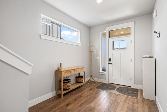 3010 NE Nipper Drive, Bend, OR 97701