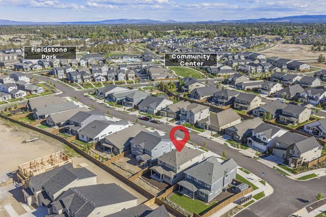 3010 NE Nipper Drive, Bend, OR 97701