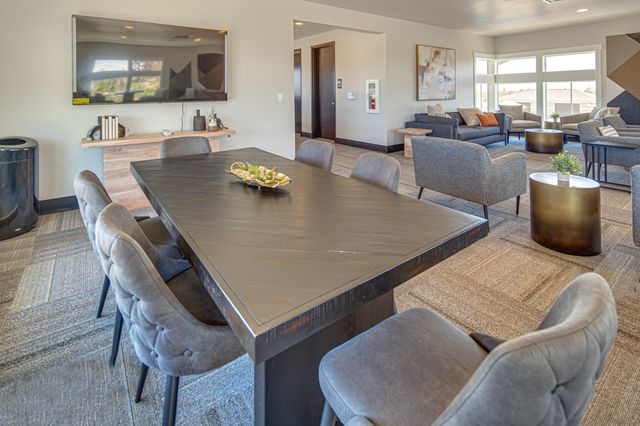 3010 NE Nipper Drive, Bend, OR 97701