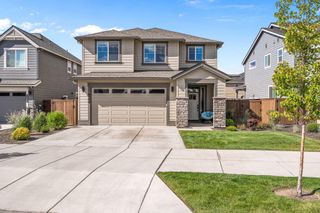 3010 NE Nipper Drive, Bend, OR 97701