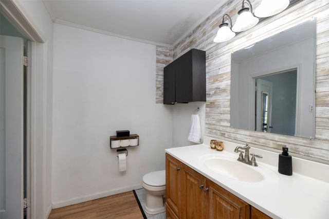 505 Bellevue Drive, Cleburne, TX 76033