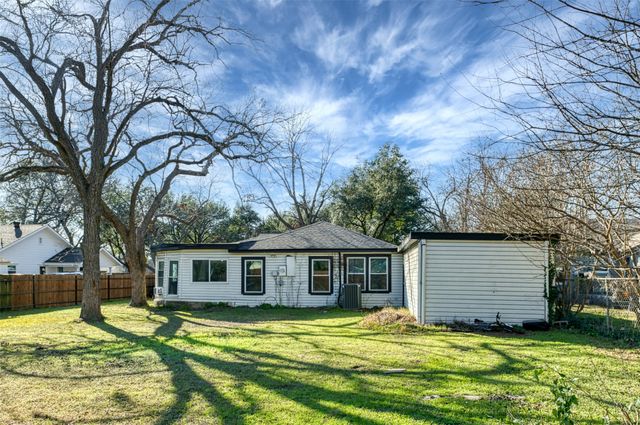 505 Bellevue Drive, Cleburne, TX 76033