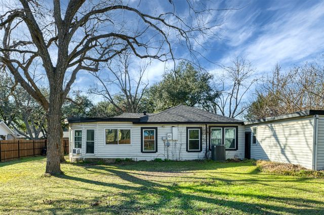 505 Bellevue Drive, Cleburne, TX 76033