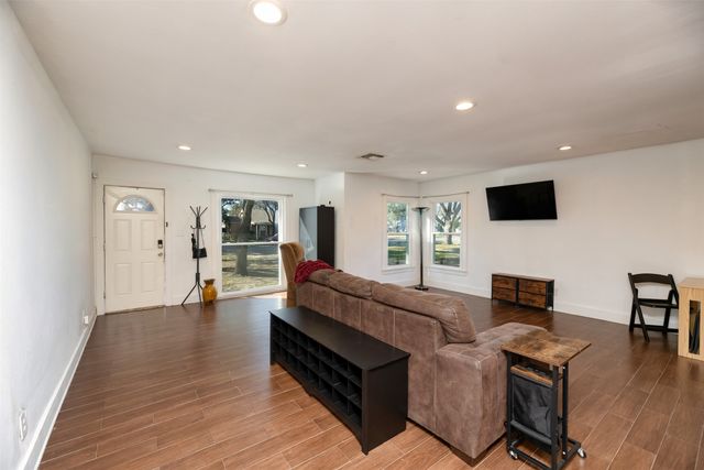 505 Bellevue Drive, Cleburne, TX 76033