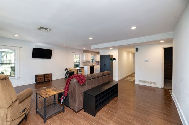 505 Bellevue Drive, Cleburne, TX 76033