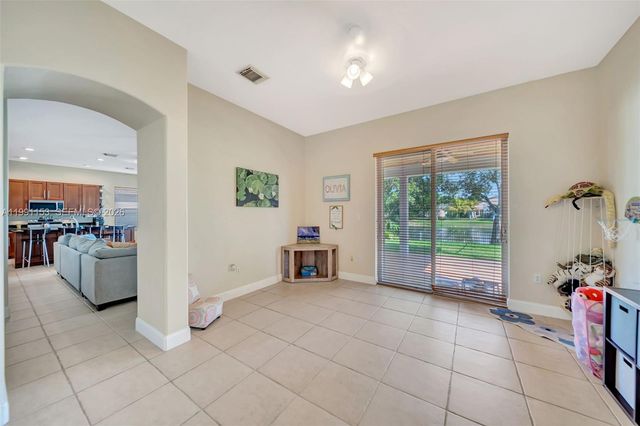 2831 SW 190th Ave, Miramar, FL 33029