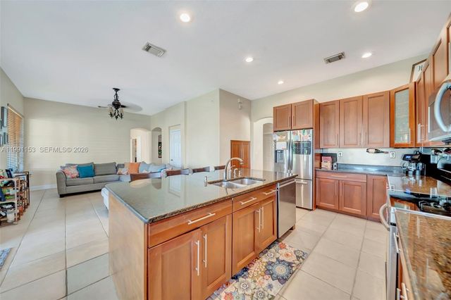 2831 SW 190th Ave, Miramar, FL 33029